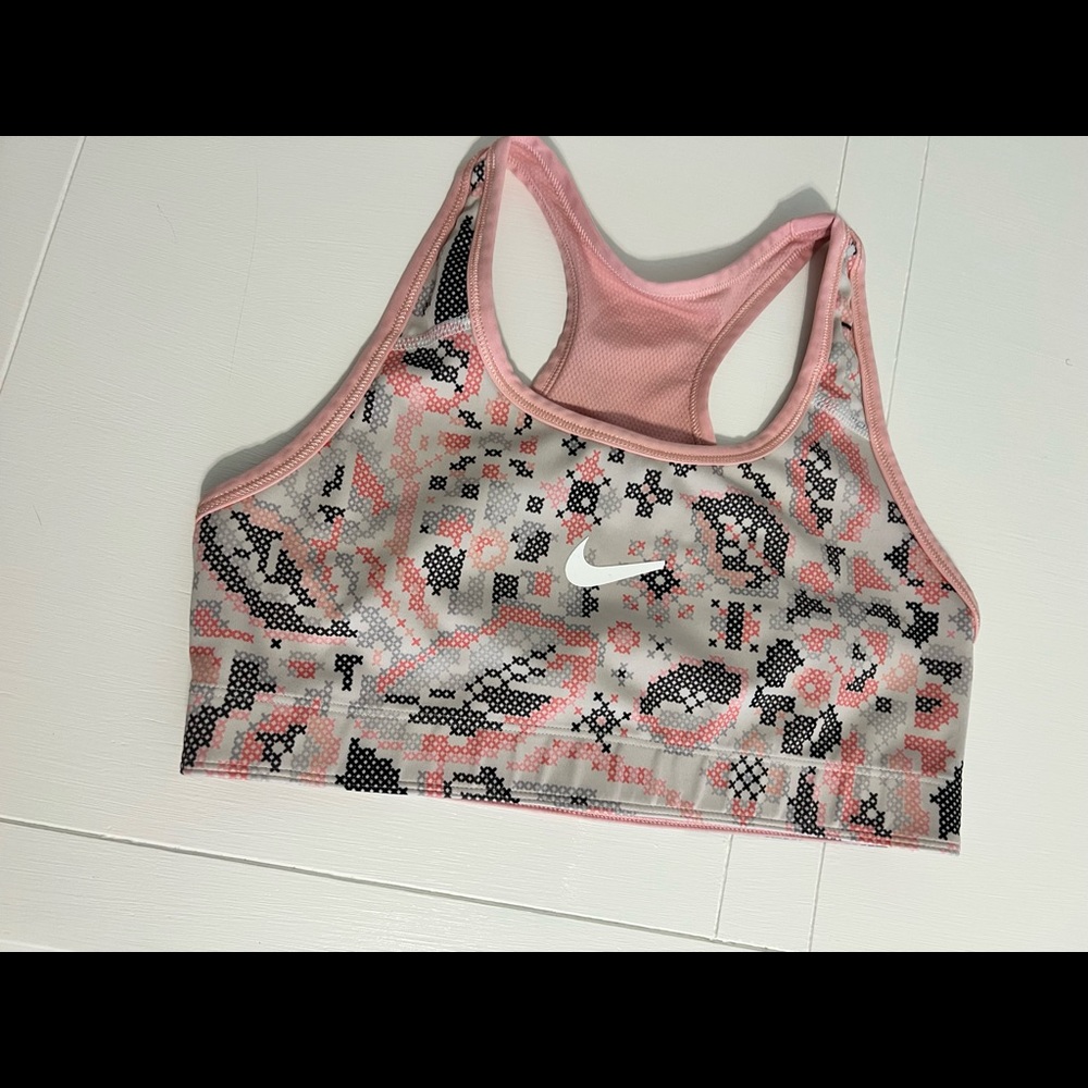 Girl Nike Bra